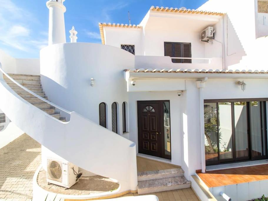 Villa Dogueno- Privat Pool & Privacy & Albufeira Center Dış mekan fotoğraf